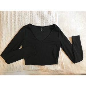 Ribbed Black v neck cropped top